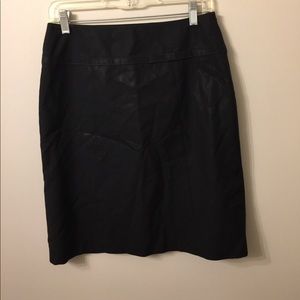 (1088). Louis Vuitton skirt. Size 36 (small)